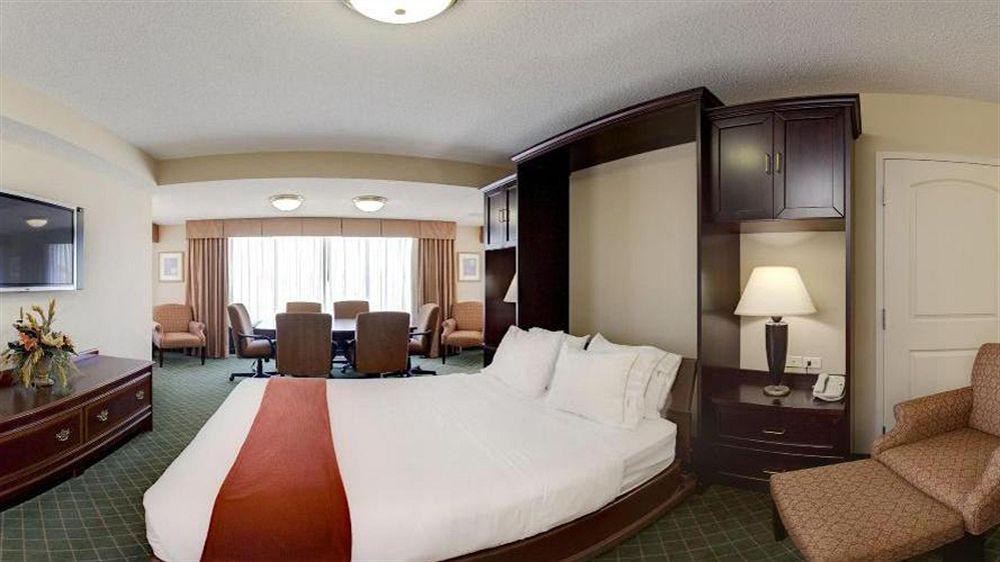 Holiday Inn Express Hotel & Suites Cape Girardeau I-55 By Ihg Exterior photo