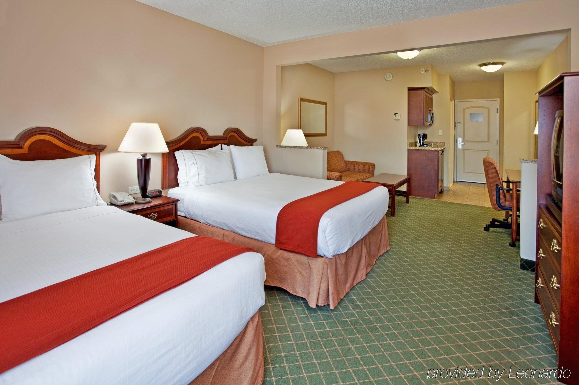Holiday Inn Express Hotel & Suites Cape Girardeau I-55 By Ihg Room photo