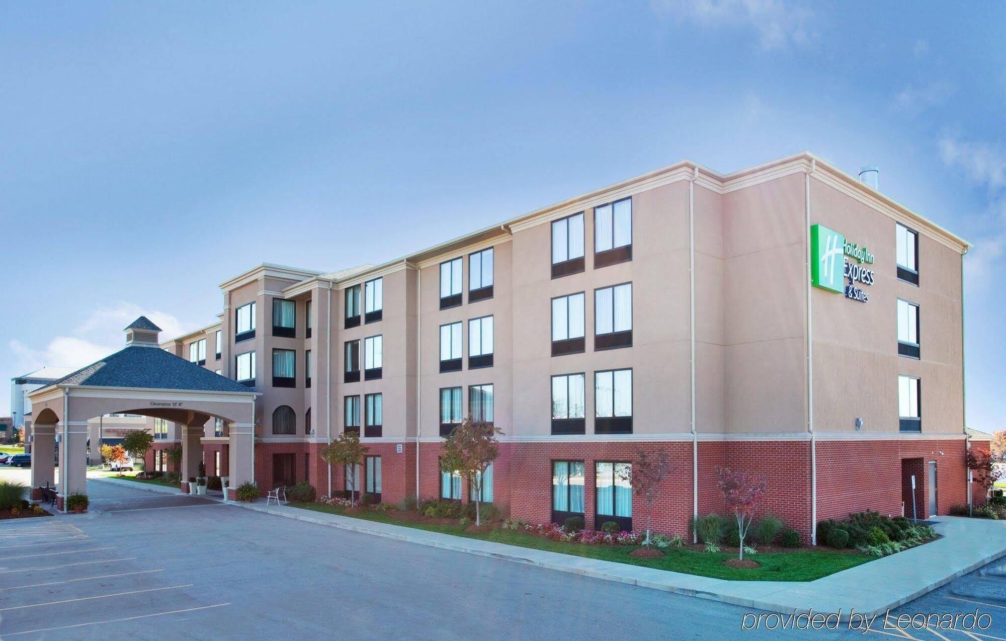 Holiday Inn Express Hotel & Suites Cape Girardeau I-55 By Ihg Exterior photo